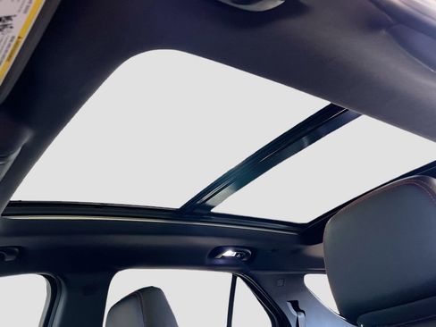 Used 2024 Chevrolet Equinox RS w/ RS Leather Package image 23