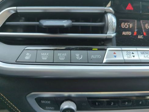 Used 2021 BMW X6 M w/ Competition Package image 30