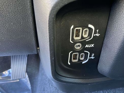 New 2026 RAM 1500 Express image 5