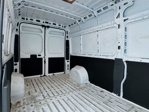Used 2025 RAM ProMaster 2500 w/ Convenience Group FWD image 16