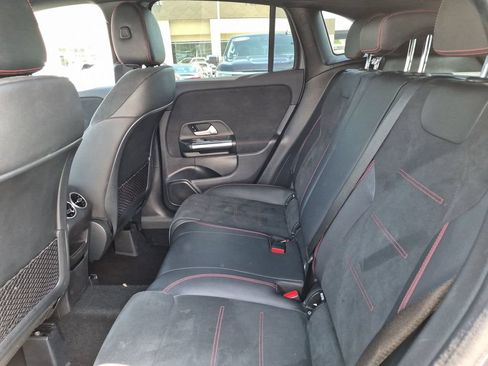 Used 2021 Mercedes-Benz GLA 250 image 28