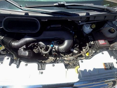 Used 2015 Ford Transit 250 130 Low Roof w/ Exterior Upgrade Package image 18