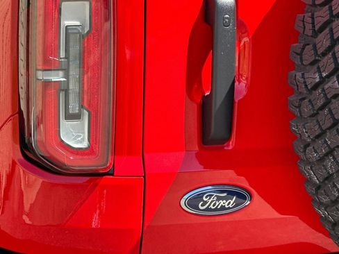 Used 2022 Ford Bronco Wildtrak AWD/4WD image 28