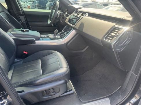 Used 2019 Land Rover Range Rover Sport HST image 15