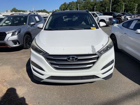 Used 2018 Hyundai Tucson Value image 2