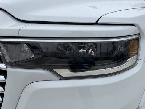 New 2026 RAM 1500 Laramie AWD/4WD image 5