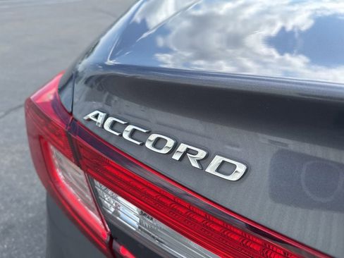 Used 2018 Honda Accord EX-L image 10