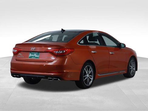 Used 2015 Hyundai Sonata Sport 2.0T w/ Option Group 07 FWD image 12
