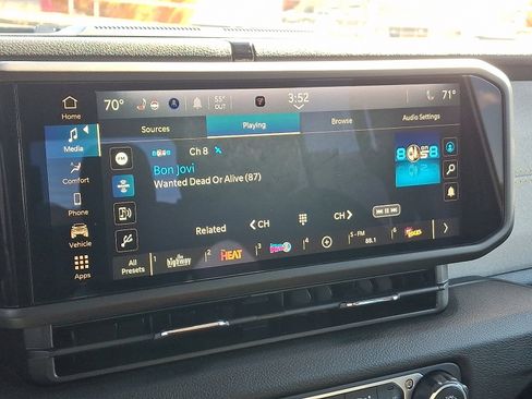 Certified 2024 Jeep Gladiator Sport image 16