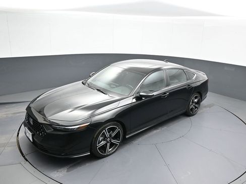 Certified 2023 Honda Accord Sport image 66