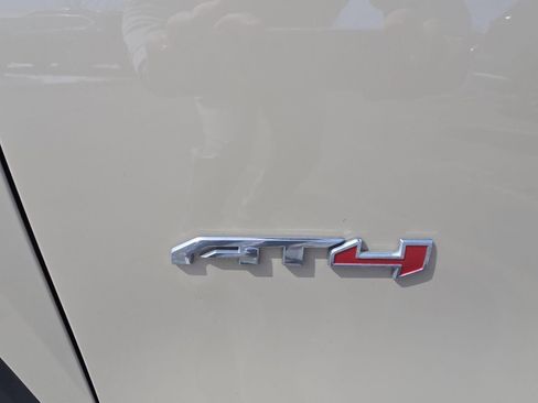 Used 2023 GMC Terrain AT4 AWD/4WD image 8