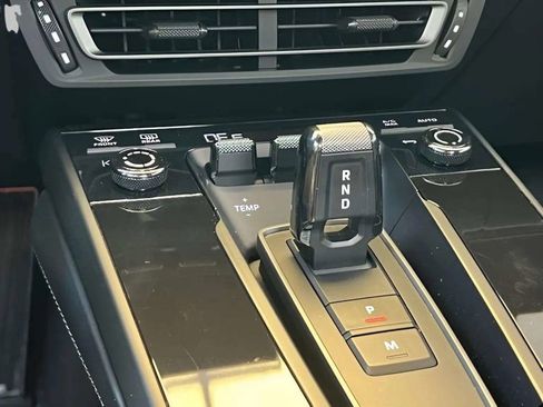 Used 2023 Porsche 911 Carrera T image 32