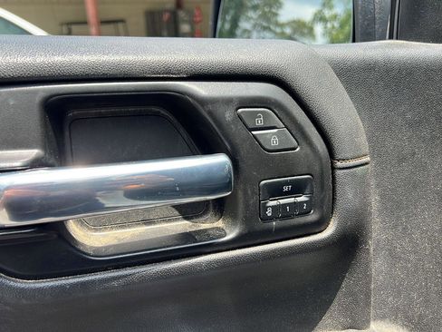 Used 2022 GMC Sierra 1500 AT4 w/ AT4 Premium Package AWD/4WD image 14