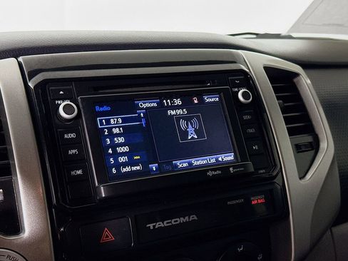 Used 2015 Toyota Tacoma TRD Sport w/ TRD Sport Package image 14