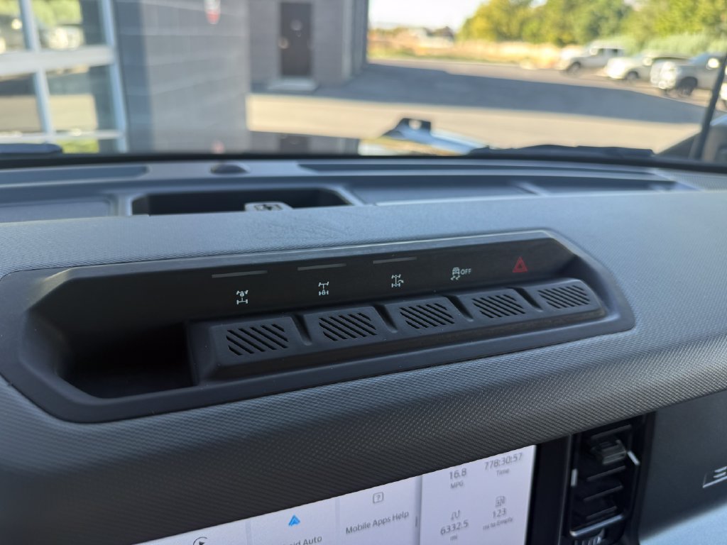 Used 2024 Ford Bronco Everglades AWD/4WD image 27