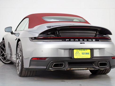 Used 2025 Porsche 911 Carrera RWD image 6