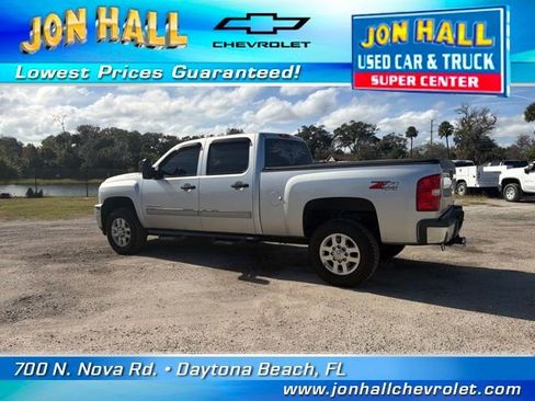 Used 2013 Chevrolet Silverado 3500 LT w/ Interior Plus Package image 6