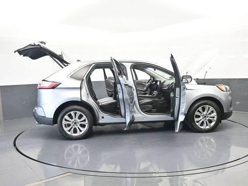 Used 2022 Ford Edge Titanium image 76