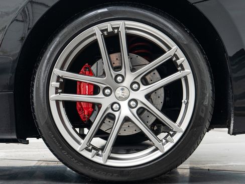 Used 2014 Maserati GranTurismo Convertible image 11