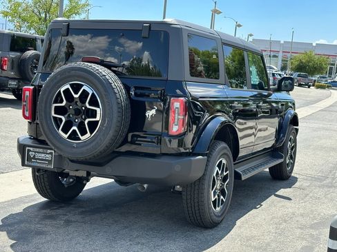 New 2026 Ford Bronco Outer Banks AWD/4WD image 7