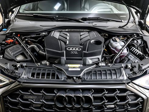 Used 2022 Audi A8 L 3.0T image 10