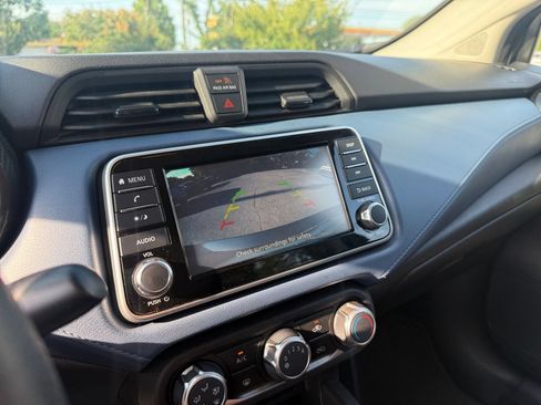 Used 2025 Nissan Versa SV FWD image 22