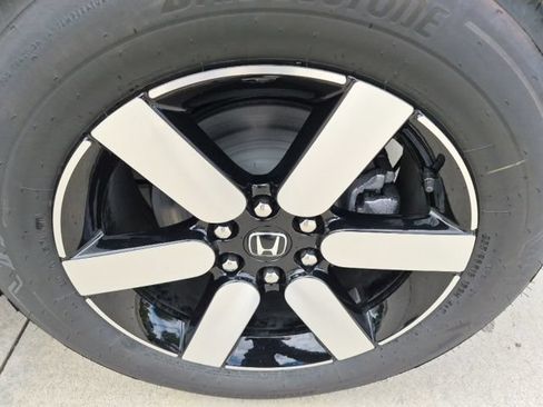 New 2026 Honda Prologue Touring image 8