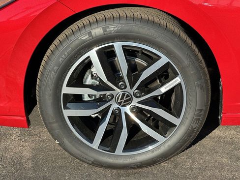 New 2026 Volkswagen Jetta SE FWD image 6