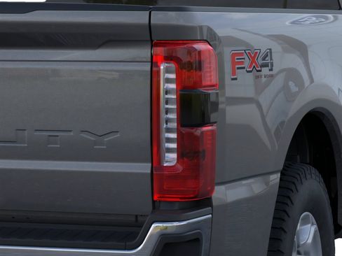 New 2026 Ford F250 XLT w/ XLT Premium Package AWD/4WD image 21
