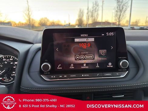 Certified 2023 Nissan Rogue SV image 16