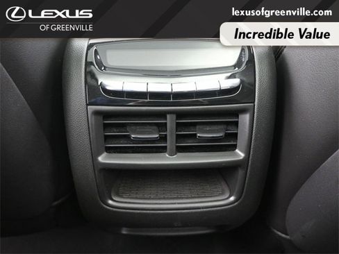 Used 2017 Cadillac XT5 Luxury w/ Driver Awareness Package image 28