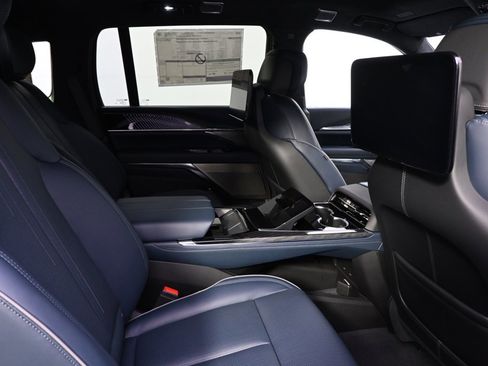 Certified 2025 Cadillac Escalade IQ Sport 2 image 18