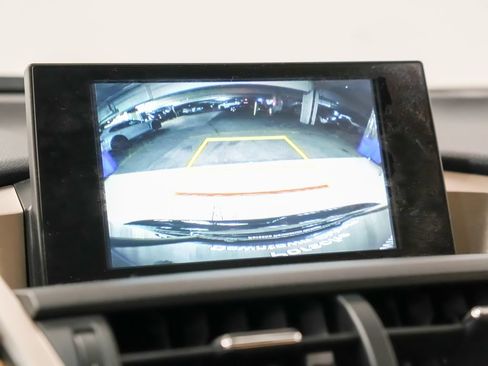 Used 2015 Lexus NX 300h AWD w/ Luxury Package image 27
