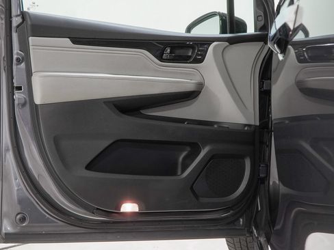 Used 2019 Honda Odyssey Elite image 21
