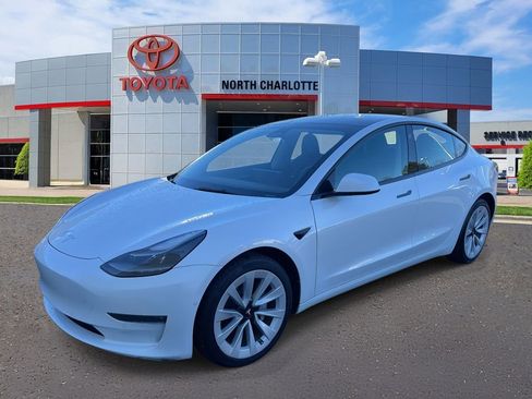 Used 2022 Tesla Model 3 Long Range image 4