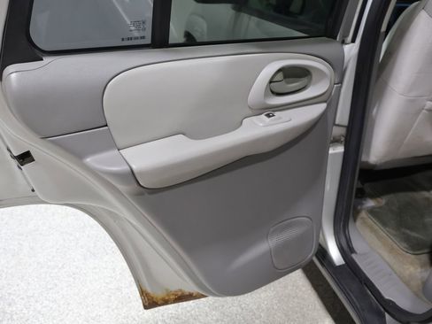 Used 2008 Chevrolet TrailBlazer 4WD image 19