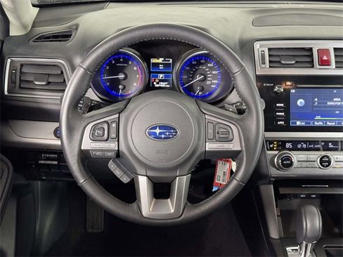 Used 2017 Subaru Outback 2.5i Premium image 20