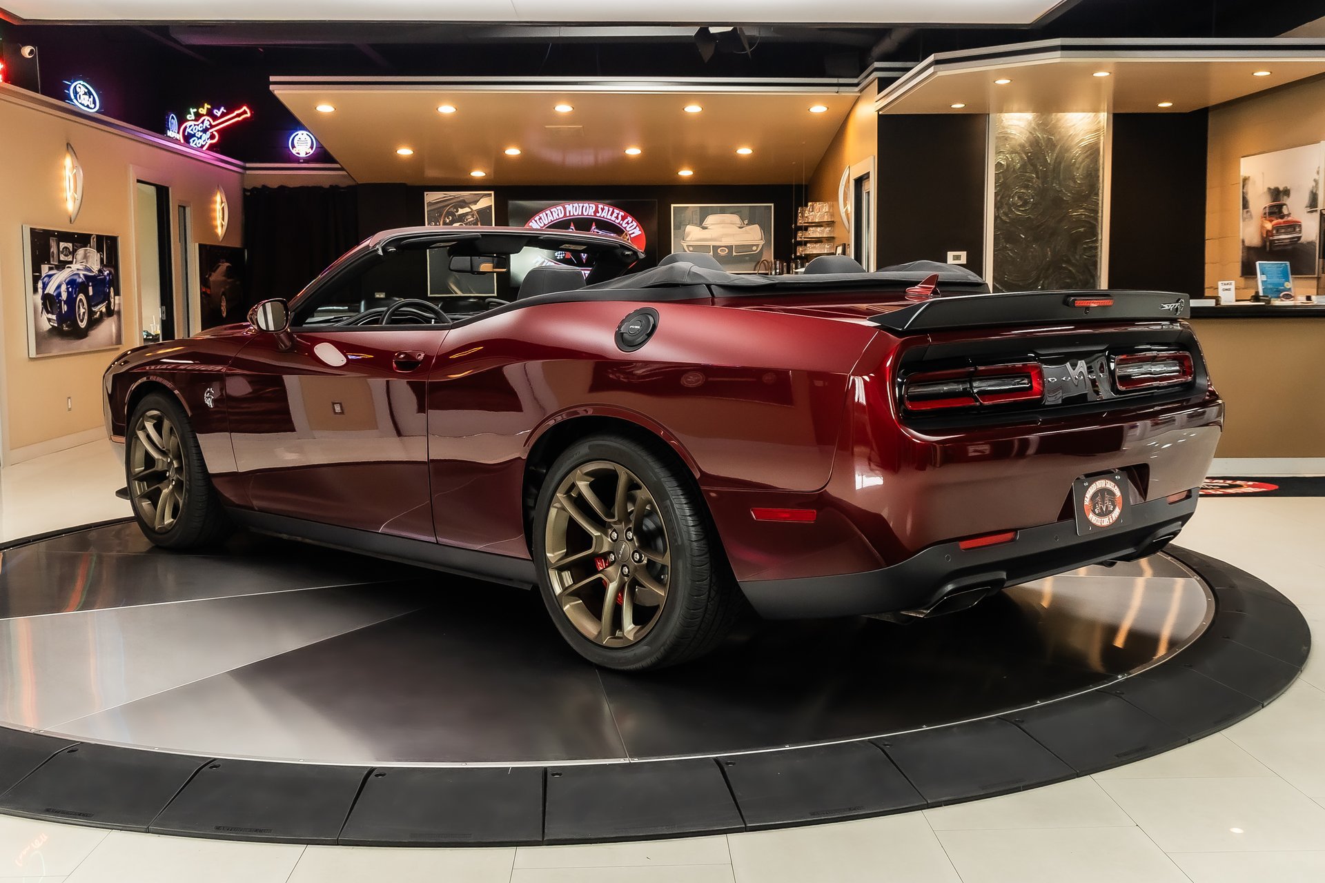 Used 2023 Dodge Challenger SRT Hellcat RWD image 17