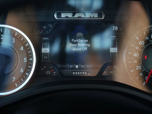 Used 2023 RAM 1500 Laramie AWD/4WD image 36