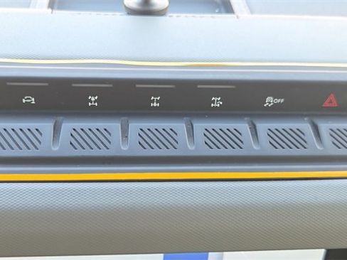 Used 2022 Ford Bronco Badlands w/ Sasquatch Package image 36