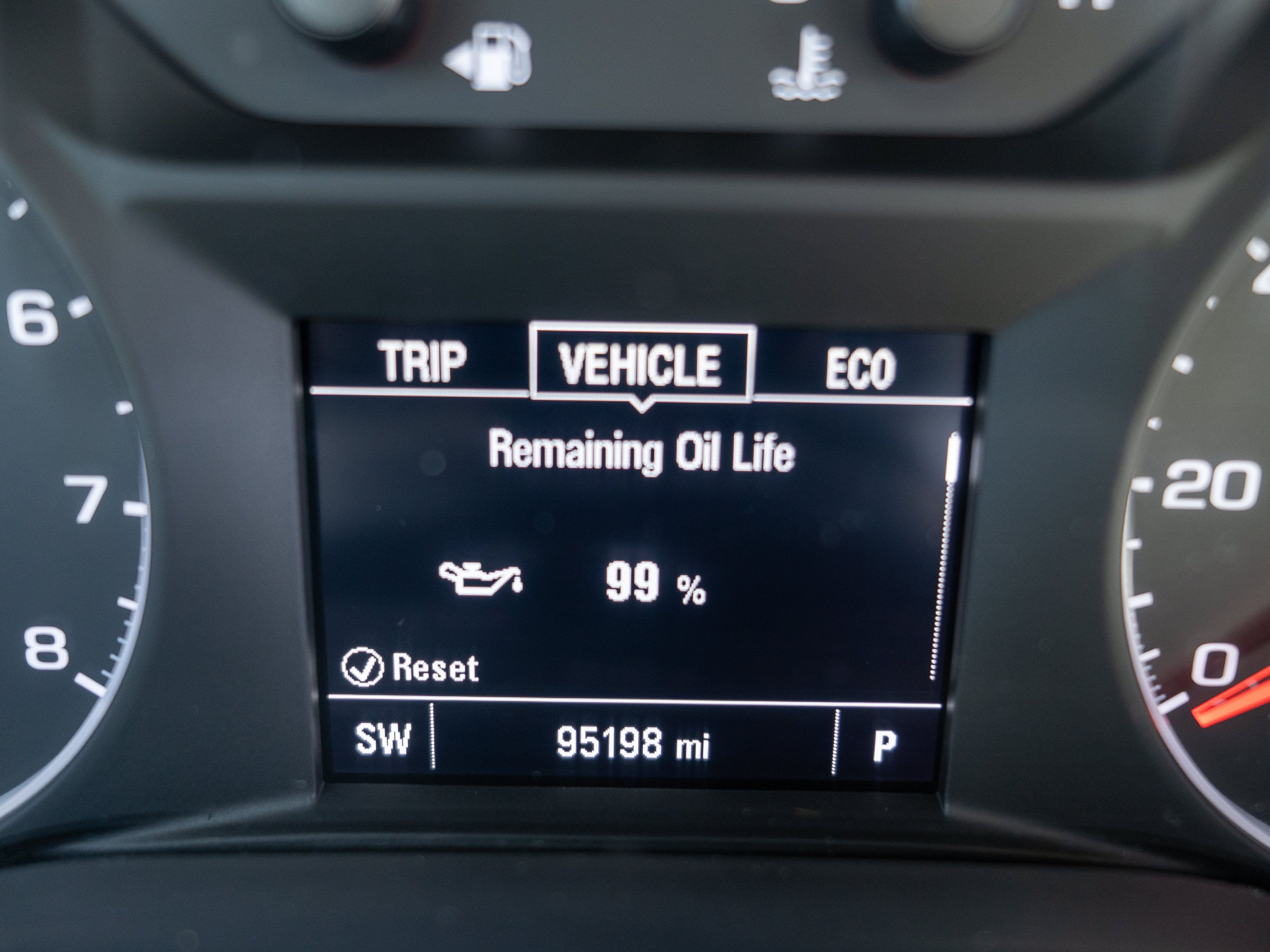 Used 2019 GMC Acadia SLE FWD image 23