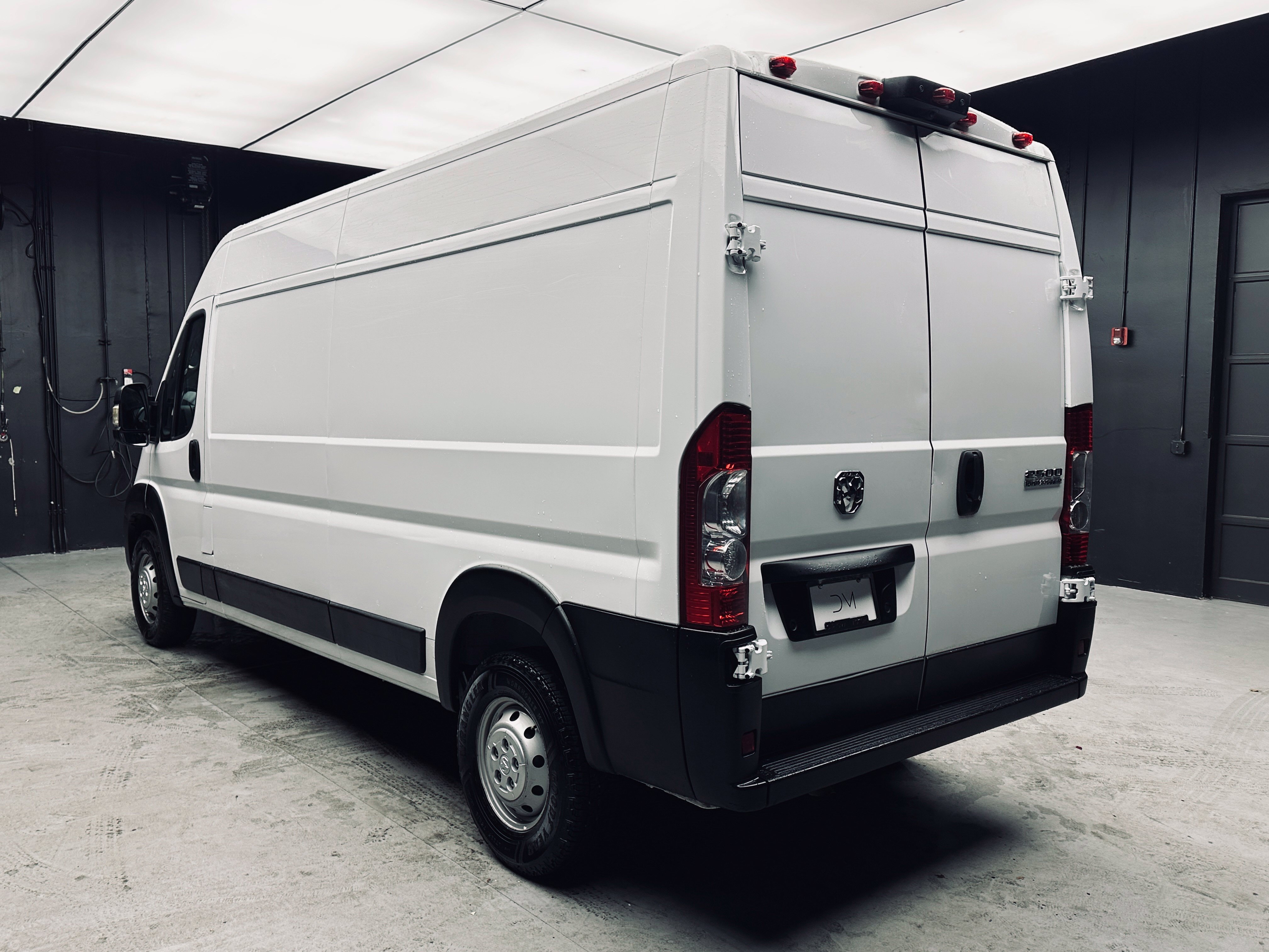 Used 2023 RAM ProMaster 2500 FWD image 5