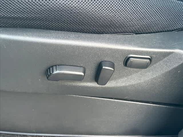Certified 2025 Nissan Frontier SV RWD image 16