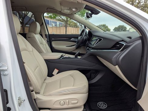 Used 2020 Buick Enclave Essence w/ Sound and Sites Package image 27