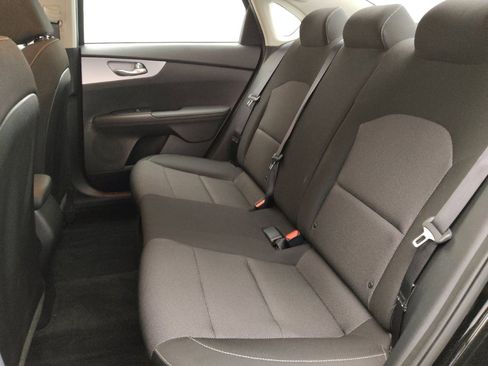 Used 2024 Kia Forte LXS w/ LXS Technology Package image 18