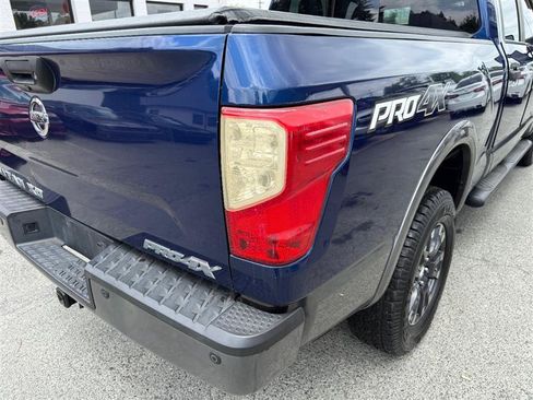 Used 2016 Nissan Titan PRO-4X w/ Pro-4x Convenience Package AWD/4WD image 25