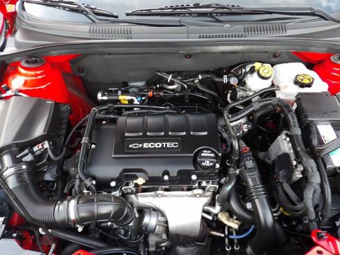 Used 2015 Chevrolet Cruze LTZ w/ Sun, Sound and Sport Package FWD image 14