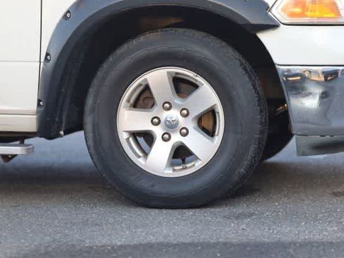 Used 2009 Dodge Ram 1500 Truck SLT image 11