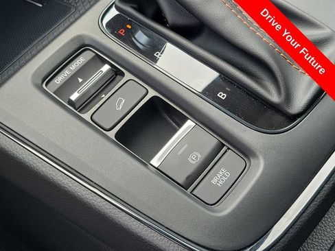 Used 2026 Honda CR-V Sport image 17