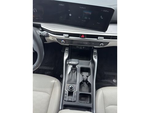 Used 2024 Kia Sorento S w/ Panoramic Sunroof Package AWD/4WD image 11